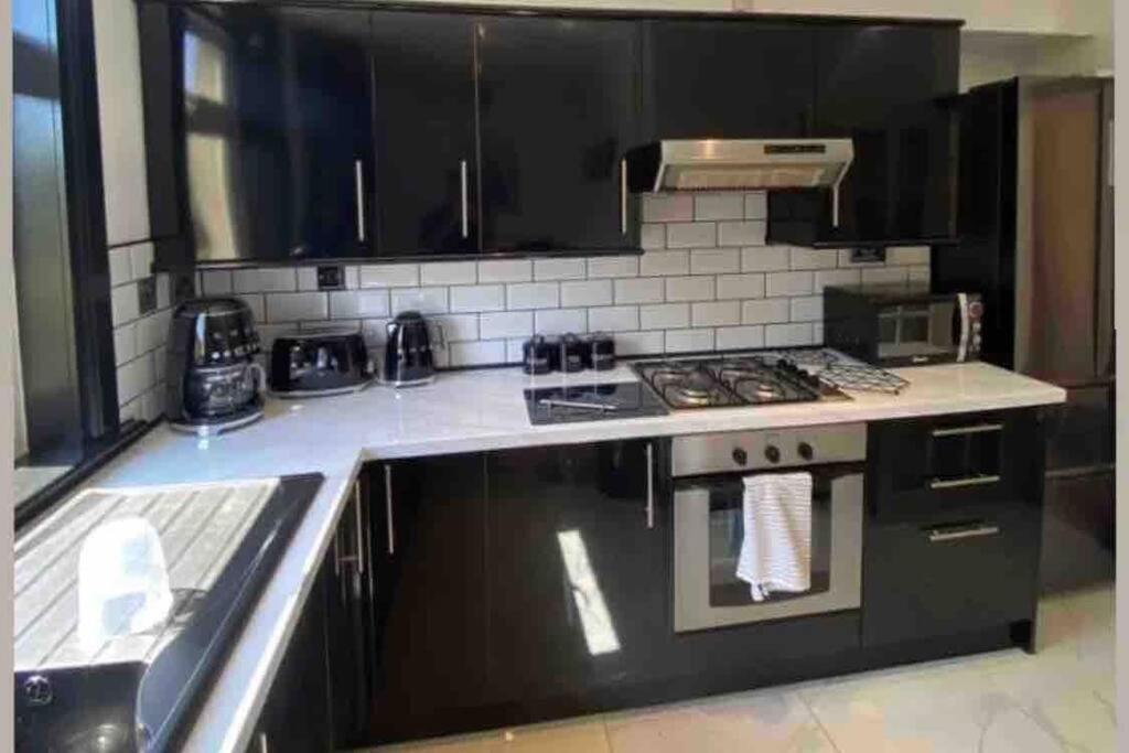Lovely 2 Bedroom With Private Garden Εδιμβούργο Εξωτερικό φωτογραφία